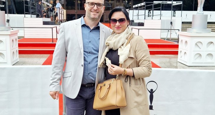 petr s manželkou.jpg